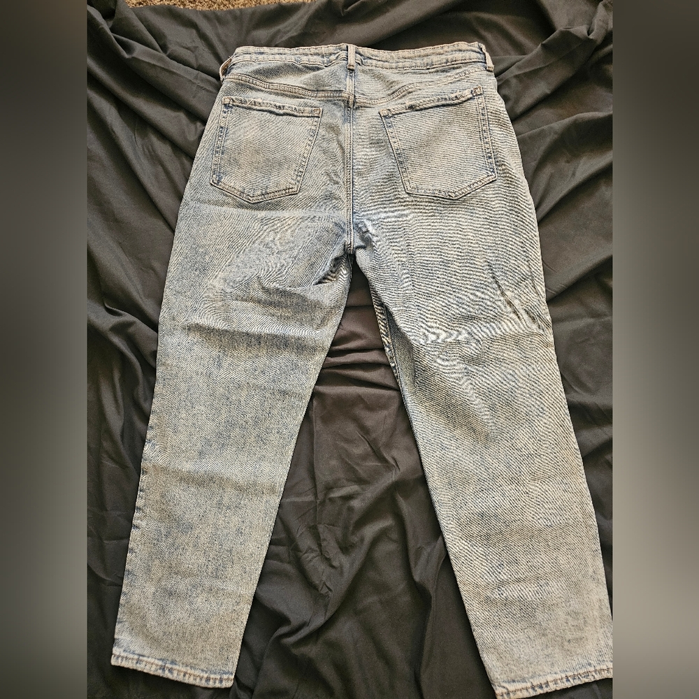 High Rise Jeans - Picture 3 of 3